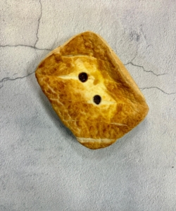 MEDIUM STEAK PIE
